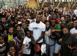 LeBron James va ouvrir une école à Akron pour les enfants en difficulté