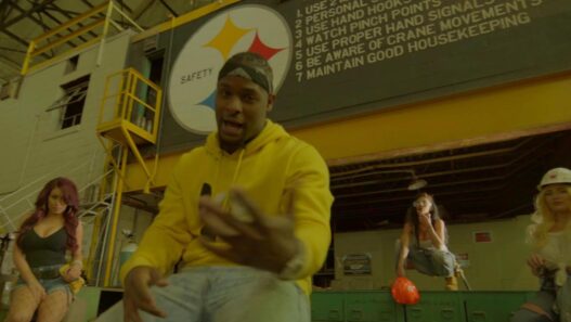 Machine - Le’Veon Bell des Steelers sort un premier clip