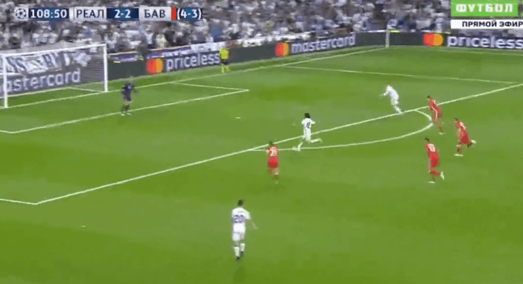 Sur une percée magnifique, Marcelo envoie Cristiano Ronaldo pour le 100e