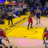Stephen Curry fait la totale au pauvre Marcin Gortat