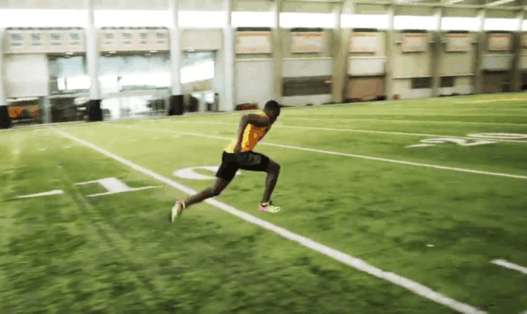 Christian Coleman essaye le 40-yard Dash et explose le record all-time