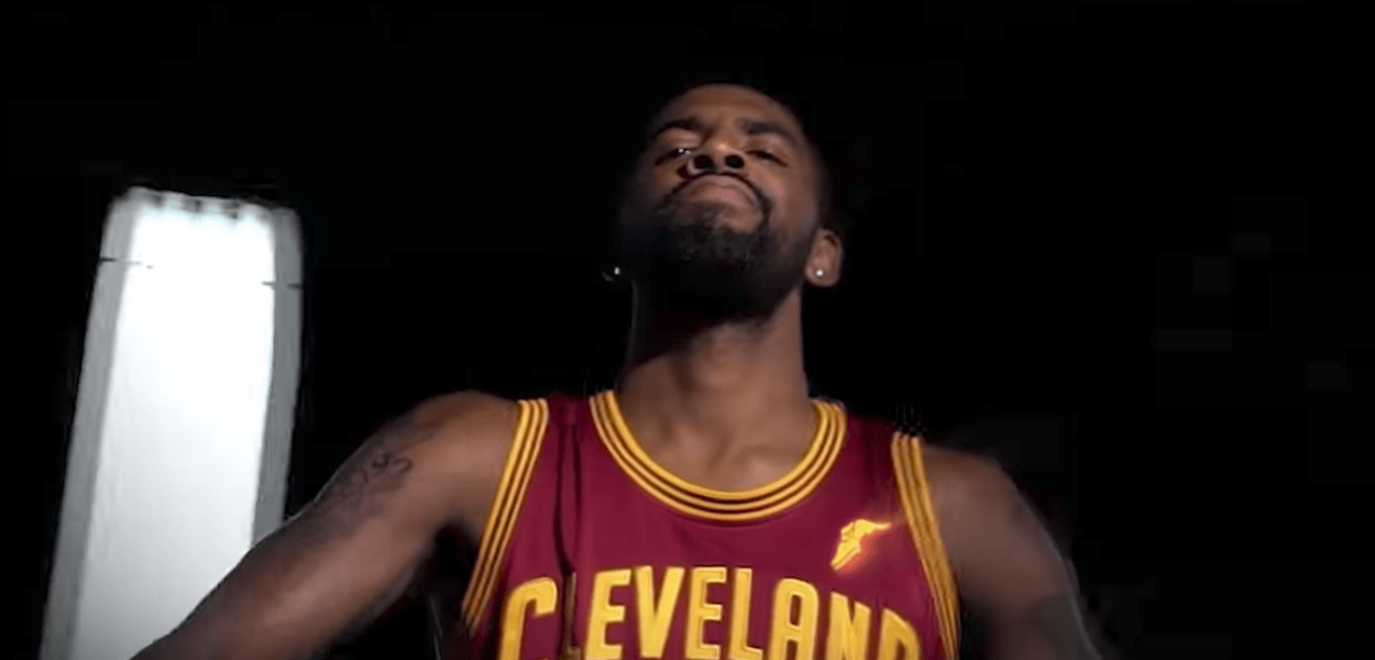 Cleveland Cavaliers Goodyear sponsor maillot