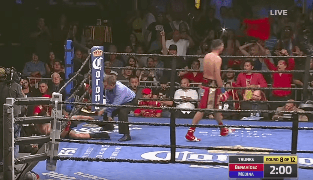 Le finish fou de David Benavidez contre Rogelio Medina
