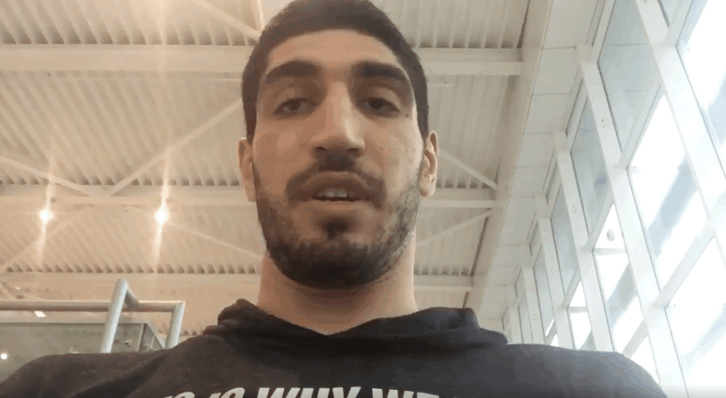 Enes Kanter Roumanie