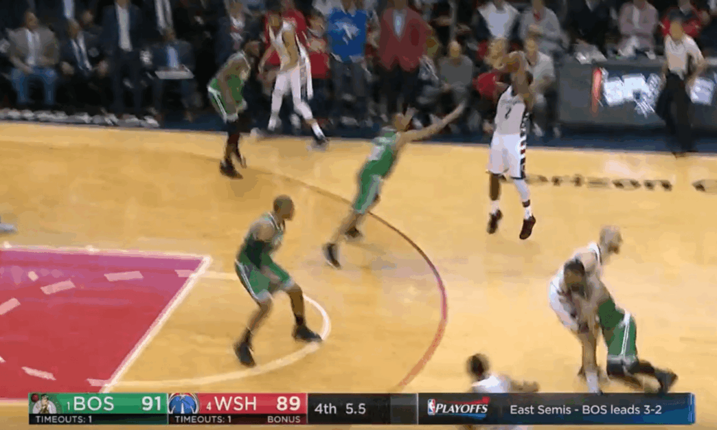 L’énorme Game Winner de John Wall pour forcer le Game 7