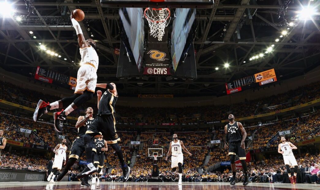 Les Cavaliers de LeBron James trop forts pour les Raptors