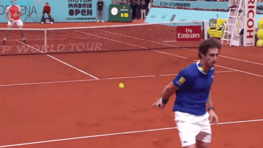 Pablo Cuevas claque le point de l’année contre Alexander Zverev