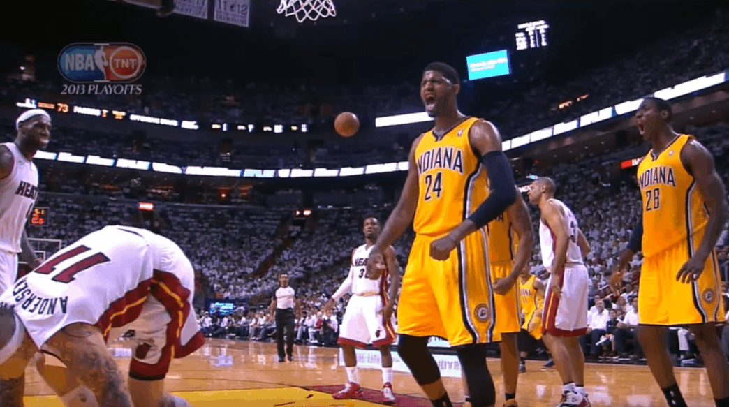 Le dunk de Paul George sur Birdman lors des Finales de Conférence 2013