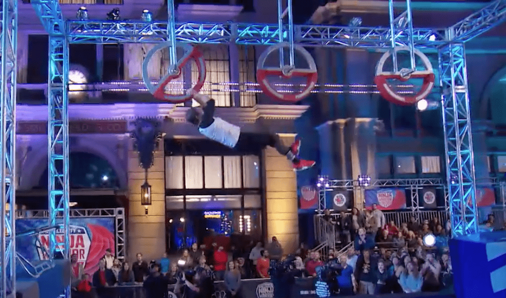 Le gros run de Stephen Amell lors du Ninja Warrior