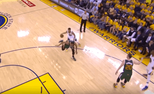 Stephen Curry a fait la totale à Rudy Gobert contre le Jazz