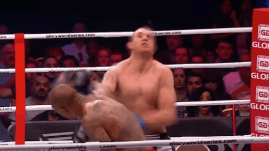 L’Apocalypse en 30 secondes entre Tyrone Spong et Michael Duut