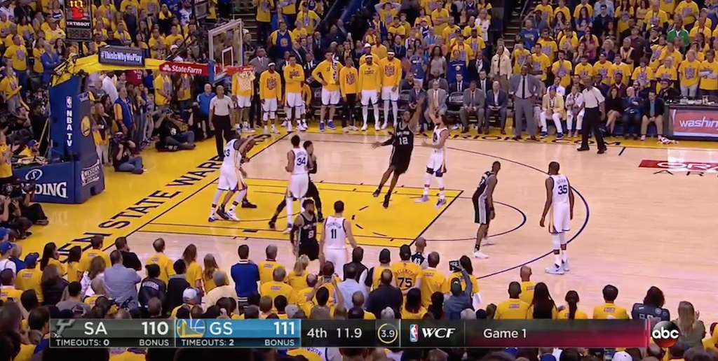 Les Golden State Warriors s’imposent à l’arraché contre les Spurs