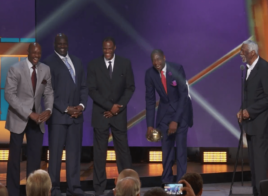 Bill Russell et son Lifetime Achievement Award - Le meilleur moment des NBA Awards