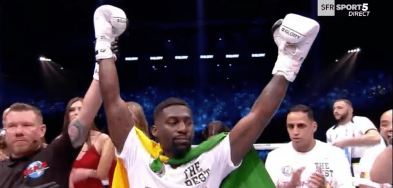 Cedric Doumbé conserve son titre de champion du monde 
