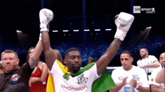 Cedric Doumbé conserve son titre de champion du monde 