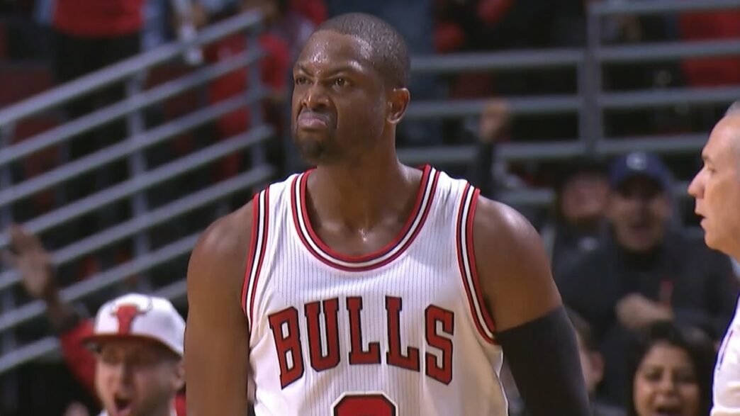 Dwyane Wade active sa player option et reste aux Chicago Bulls