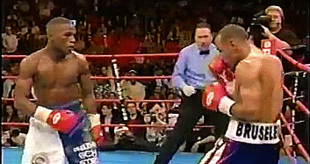 33-0 - Quand Floyd Mayweather tapait la discute avec le commentateur en plein combat