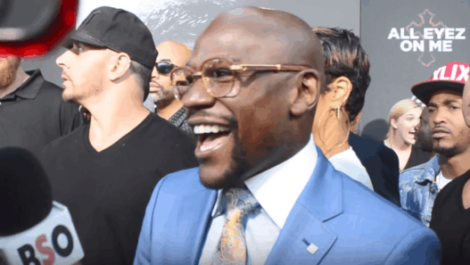 Floyd Mayweather réagit pour la première fois depuis l’annonce du combat