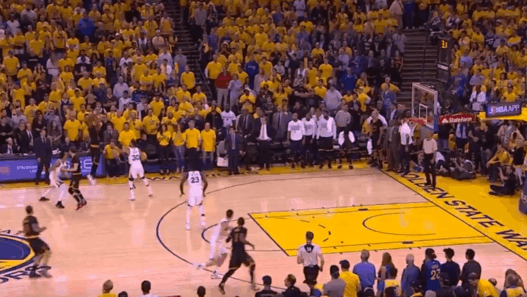 JR Smith a terminé la première mi-temps avec une bombe