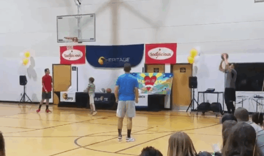 Jimmer Fredette réussit un 92 sur 100 à trois points