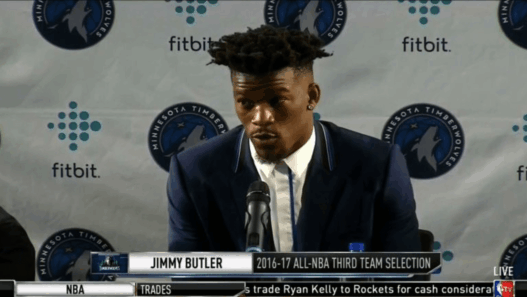 En direct, Jimmy Butler donne son numéro de téléphone