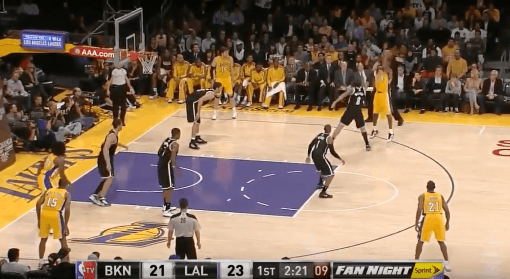 Quand Kobe Bryant refusait de sortir et enchaînait 4 tirs de suite