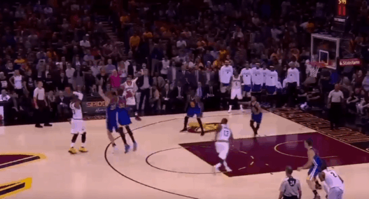 Le génie de LeBron James résumé en 90 secondes contre les Warriors