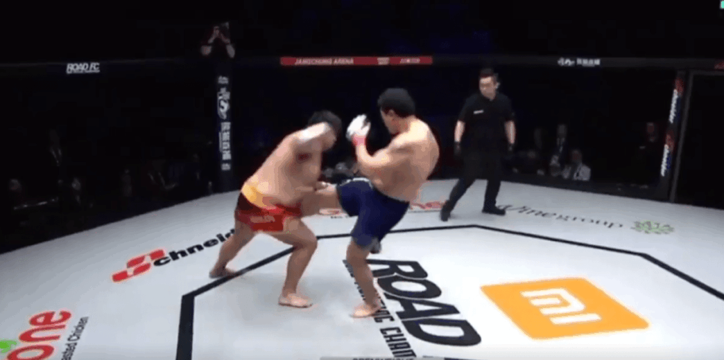 Road FC 39 – le combat se termine après un énorme coup dans les parties