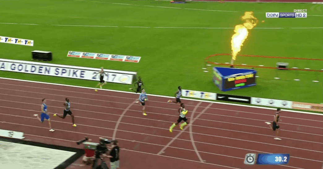 Wayde Van Niekerk bat le record du monde du 300m