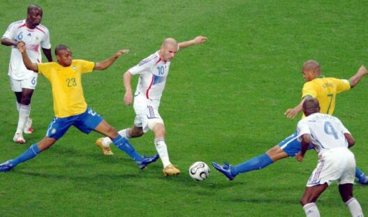 La performance gigantesque de Zinédine Zidane face au Brésil en 2006