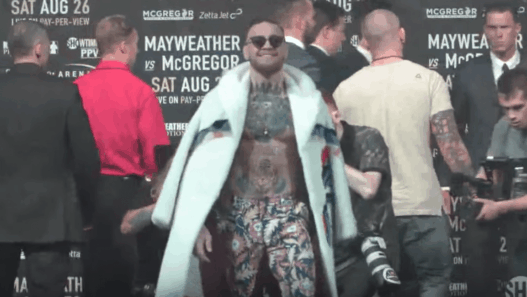 Conor McGregor répond aux accusations de racisme