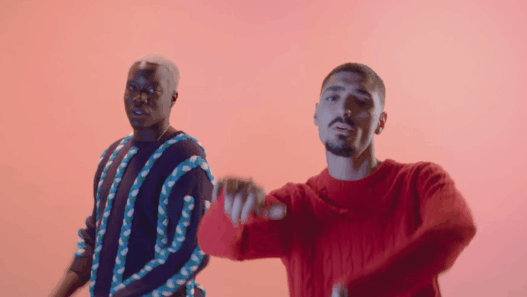 Evite la &ndash; Sneazzy et S.Pri Noir