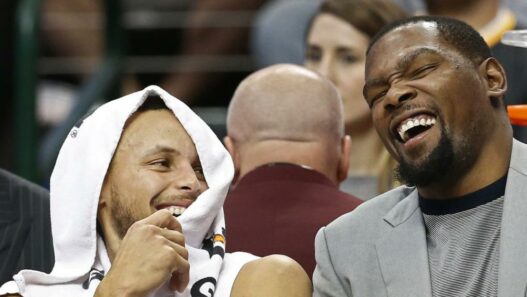 Kevin Durant souhaite la bienvenue à Nick Young en trollant