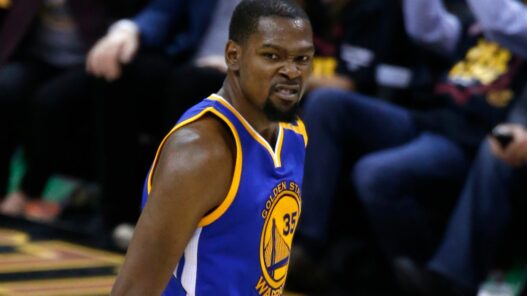 Kevin Durant va prolonger pour beaucoup moins cher à Golden State