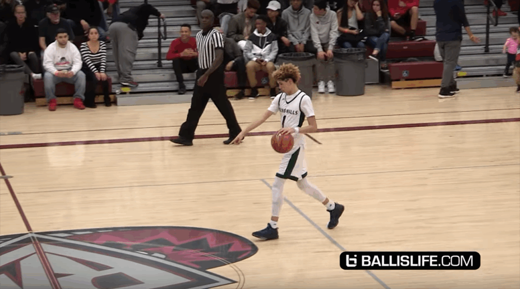 Les highlights complets de la saison sophomore de LaMelo Ball