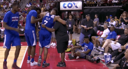 Markelle Fultz se blesse à la cheville, début de panique aux Sixers