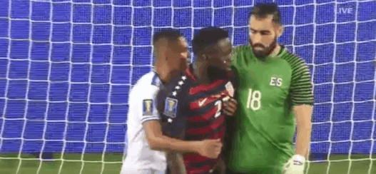 Morsure et pincement de tétons – le chef-d’œuvre de Romero contre les États-Unis