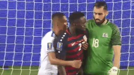 Morsure et pincement de tétons – le chef-d’œuvre de Romero contre les États-Unis