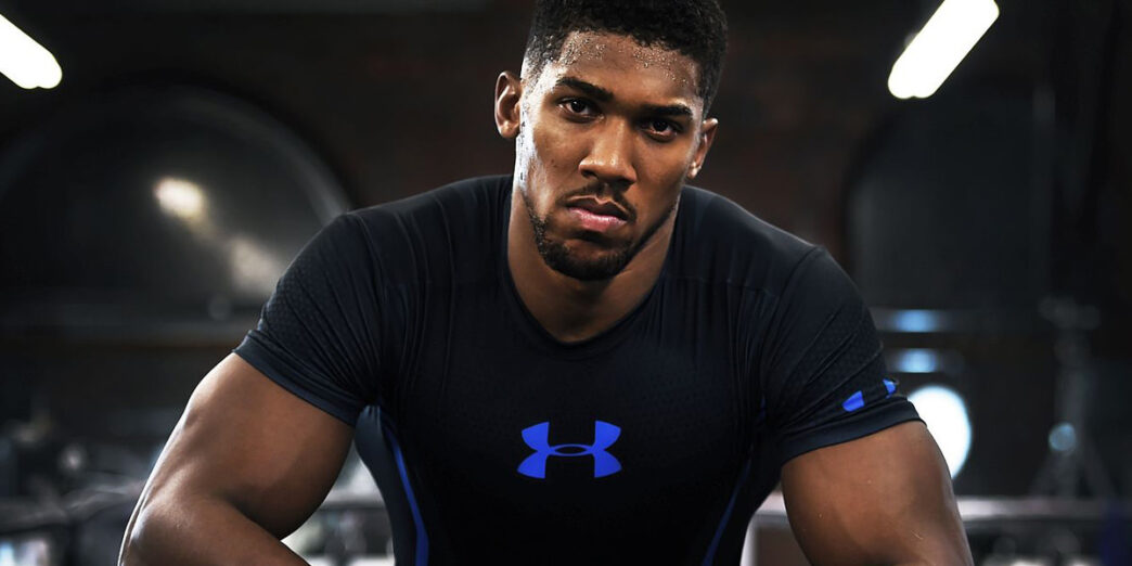 Challengé par Miocic, Joshua est prêt à combattre en MMA