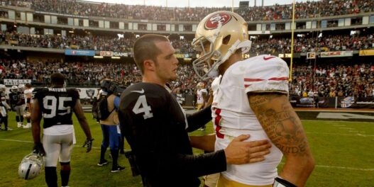 Derek Carr apporte son soutien à Colin Kaepernick