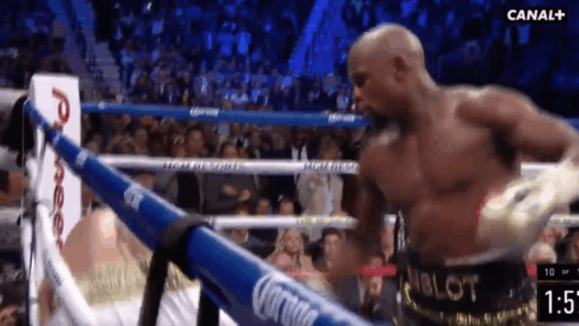 Floyd Mayweather s’impose par TKO contre Conor McGregor