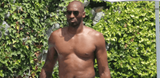 Kobe Bryant poste une photo de son dad bod, la supprime et promet de revenir dans 30 jours