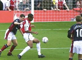 La merveille de Manchester – le plus beau but de Thierry Henry avec Arsenal