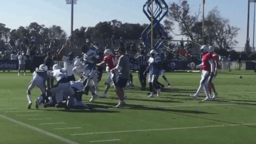 Grosse baston entre les Rams et les Chargers à l'entrainement