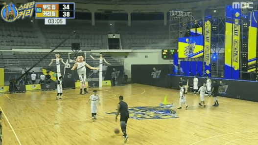 Steph et Seth Curry affrontent des géants en Corée du Sud !