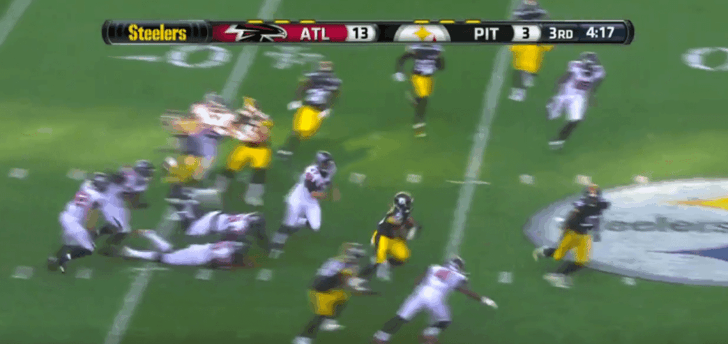 Trey Williams claque un retour de punt de 64 yards pour le TD