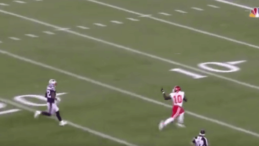 Le touchdown de 75 yards de Tyreek Hill face aux Patriots