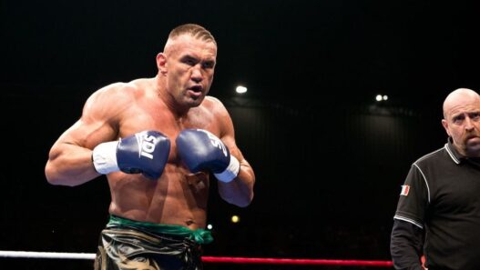 Jérôme Le Banner disputera son prochain combat en MMA