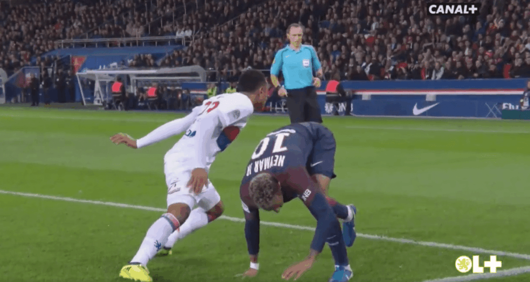 Neymar Jr. a fait la connaissance de Kenny Tete