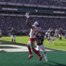 Odell Beckham Jr. claque un touchdown à une main et célèbre le poing levé